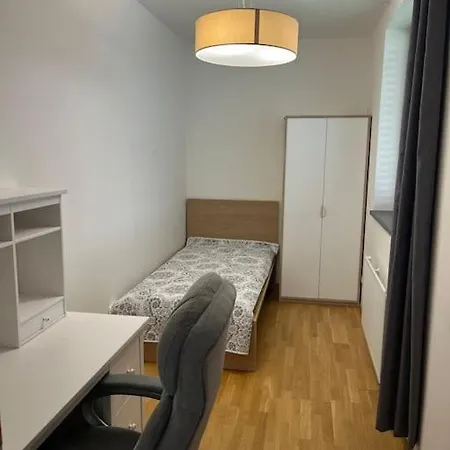 Apartman Holesovice,Balkon,Garaz Prague Exterior photo